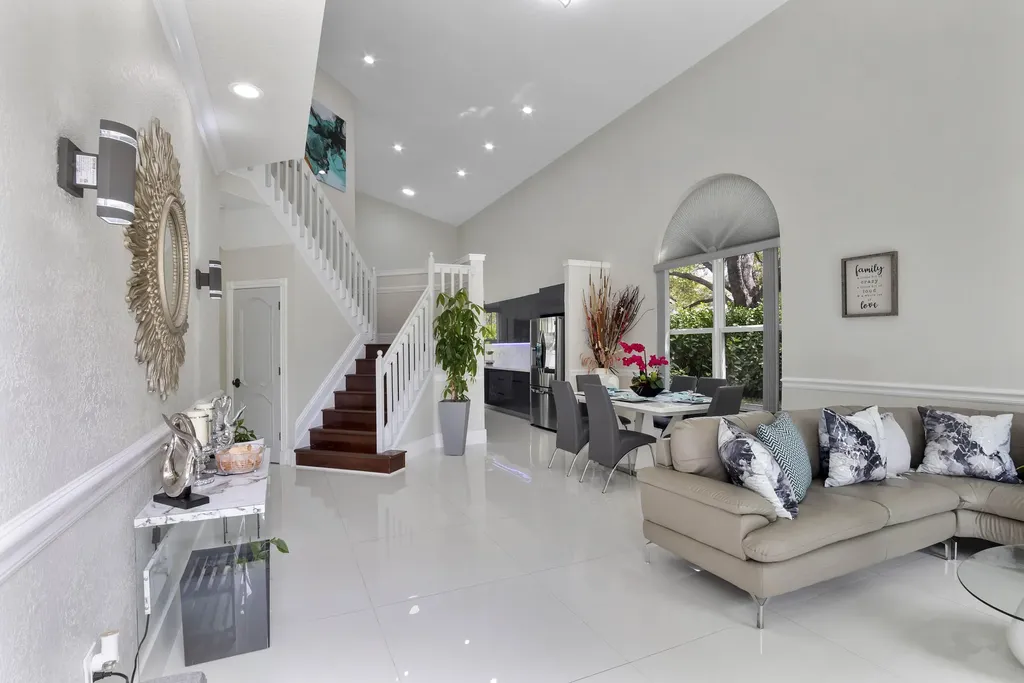 11601 NW 13th Manor Coral Springs FL 33071