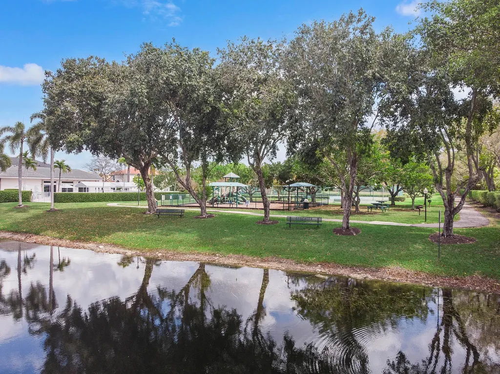 11601 NW 13th Manor Coral Springs FL 33071