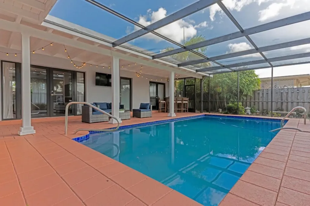 1311 SW 56th Avenue Plantation FL 33317