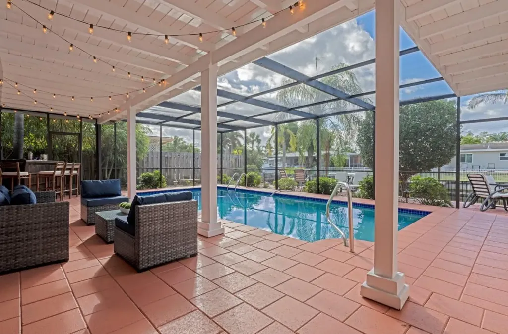 1311 SW 56th Avenue Plantation FL 33317