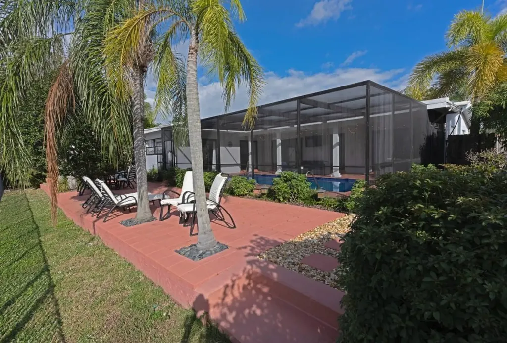 1311 SW 56th Avenue Plantation FL 33317