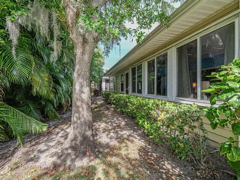 335 Hawthorne Lane Vero Beach FL 32962