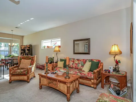 335 Hawthorne Lane Vero Beach FL 32962