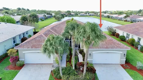 10665 Royal Caribbean Circle Boynton Beach FL 33437