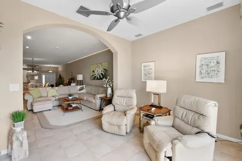 10665 Royal Caribbean Circle Boynton Beach FL 33437