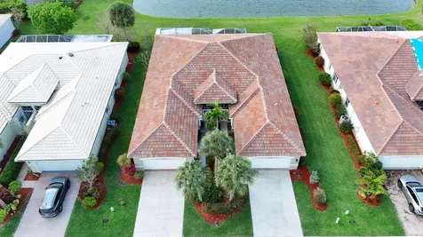 10665 Royal Caribbean Circle Boynton Beach FL 33437