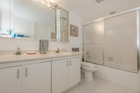 2102 Lucaya Bend Coconut Creek FL 33066