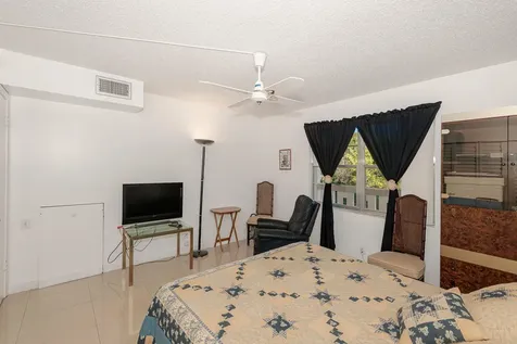 2102 Lucaya Bend Coconut Creek FL 33066