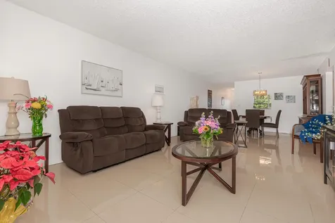 2102 Lucaya Bend Coconut Creek FL 33066