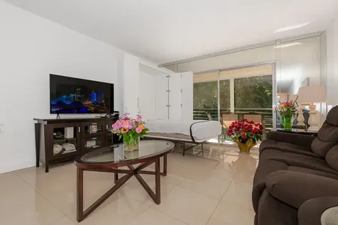 2102 Lucaya Bend Coconut Creek FL 33066