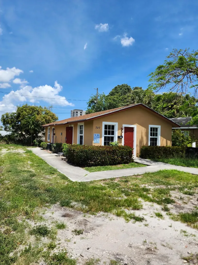 727 22nd Street West Palm Beach FL 33407