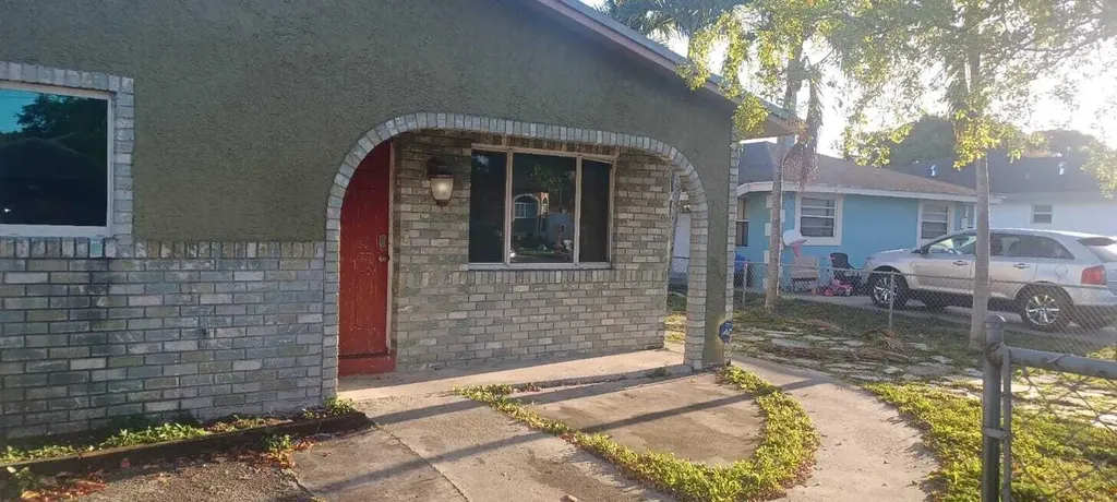 2828 NW 9th Place Fort Lauderdale FL 33311