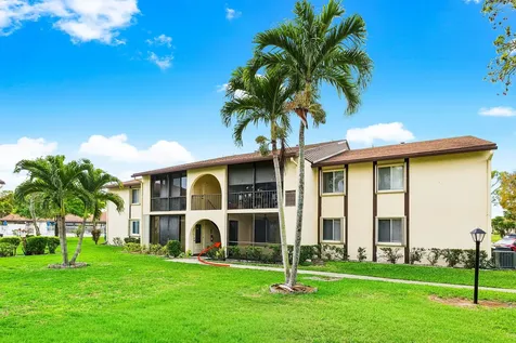 3560 Pine Tree Court Greenacres FL 33463