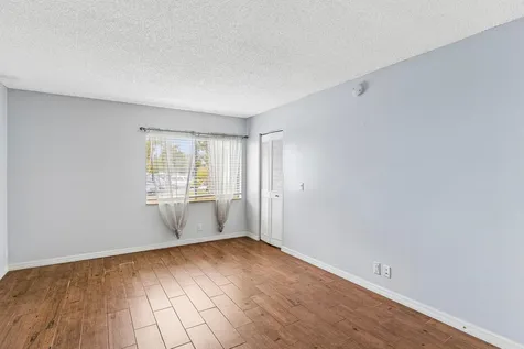 3560 Pine Tree Court Greenacres FL 33463