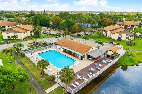 3560 Pine Tree Court Greenacres FL 33463