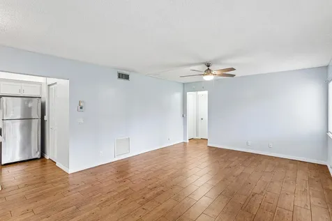 3560 Pine Tree Court Greenacres FL 33463