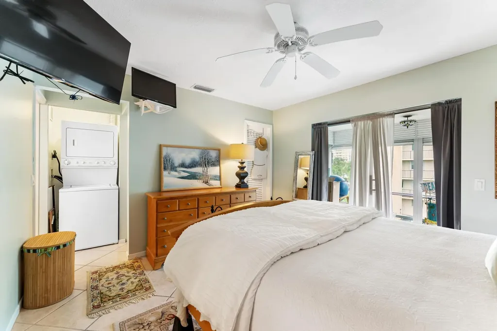 170 E Horizons E Boynton Beach FL 33435