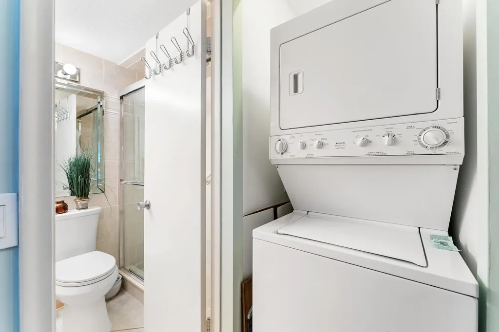 170 E Horizons E Boynton Beach FL 33435