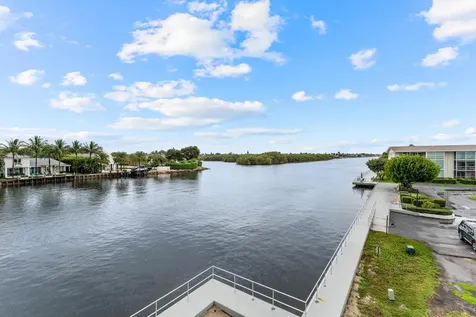170 E Horizons E Boynton Beach FL 33435