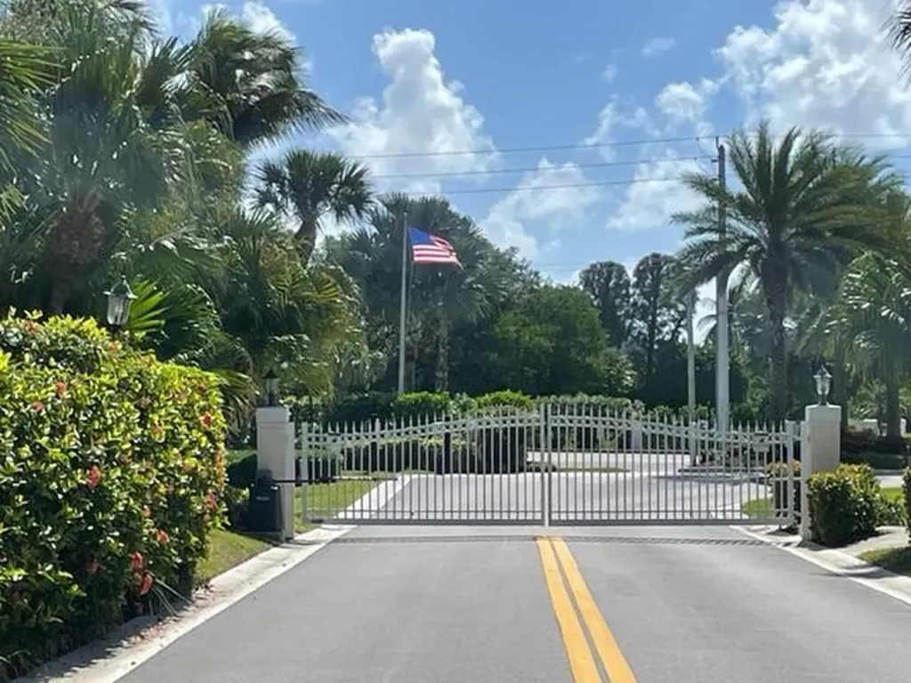 4306 Fairway Drive N Jupiter FL 33477