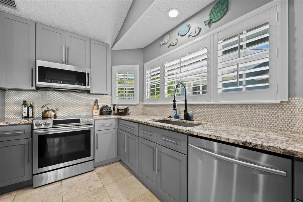 621 Ocean Dunes Circle Jupiter FL 33477