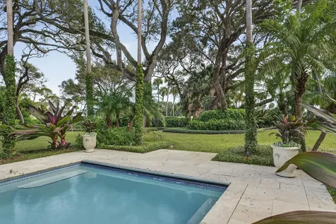 2010 Club Drive Vero Beach FL 32963
