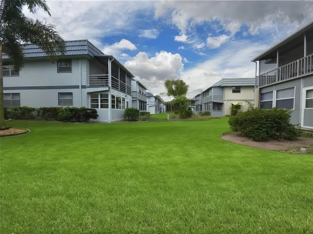 491 Brittany K Delray Beach FL 33446