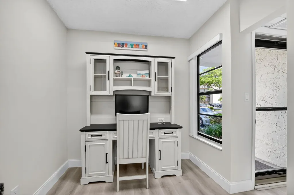 8 Royal Palm Way Boca Raton FL 33432