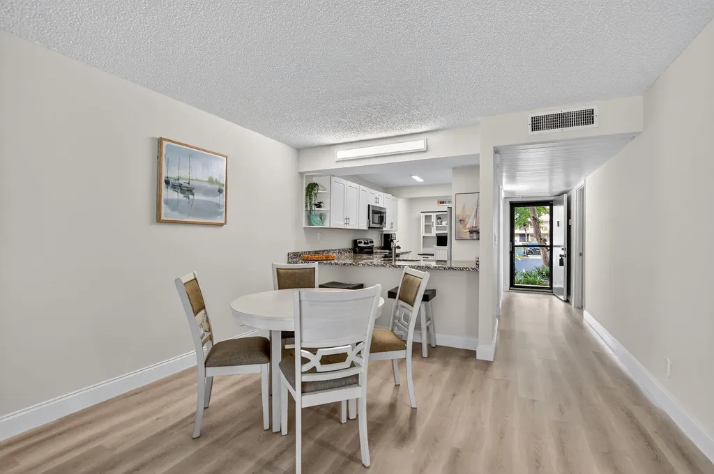 8 Royal Palm Way Boca Raton FL 33432