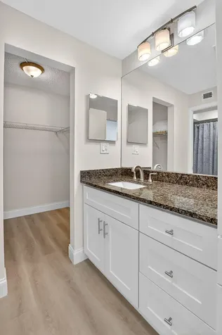 8 Royal Palm Way Boca Raton FL 33432