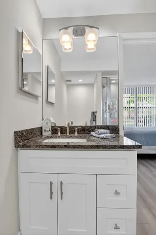 8 Royal Palm Way Boca Raton FL 33432