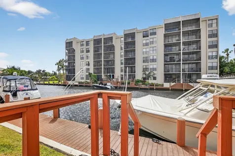 8 Royal Palm Way Boca Raton FL 33432