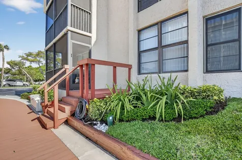8 Royal Palm Way Boca Raton FL 33432