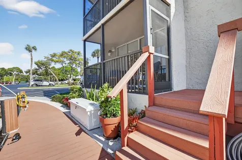 8 Royal Palm Way Boca Raton FL 33432