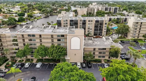 8 Royal Palm Way Boca Raton FL 33432