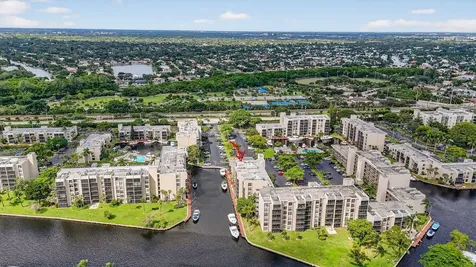 8 Royal Palm Way Boca Raton FL 33432