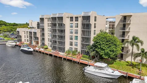 8 Royal Palm Way Boca Raton FL 33432