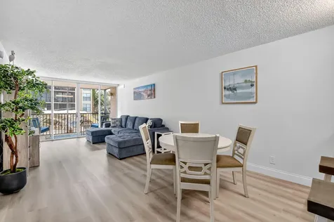 8 Royal Palm Way Boca Raton FL 33432