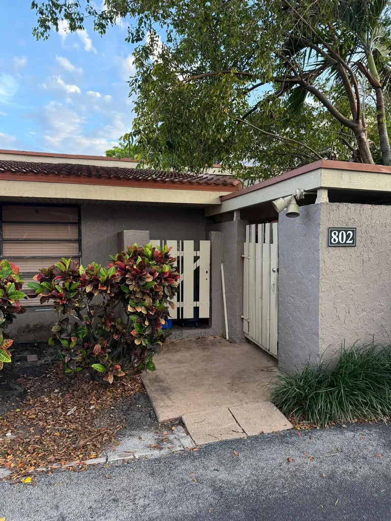 802 Saint Andrews Road Hollywood FL 33021