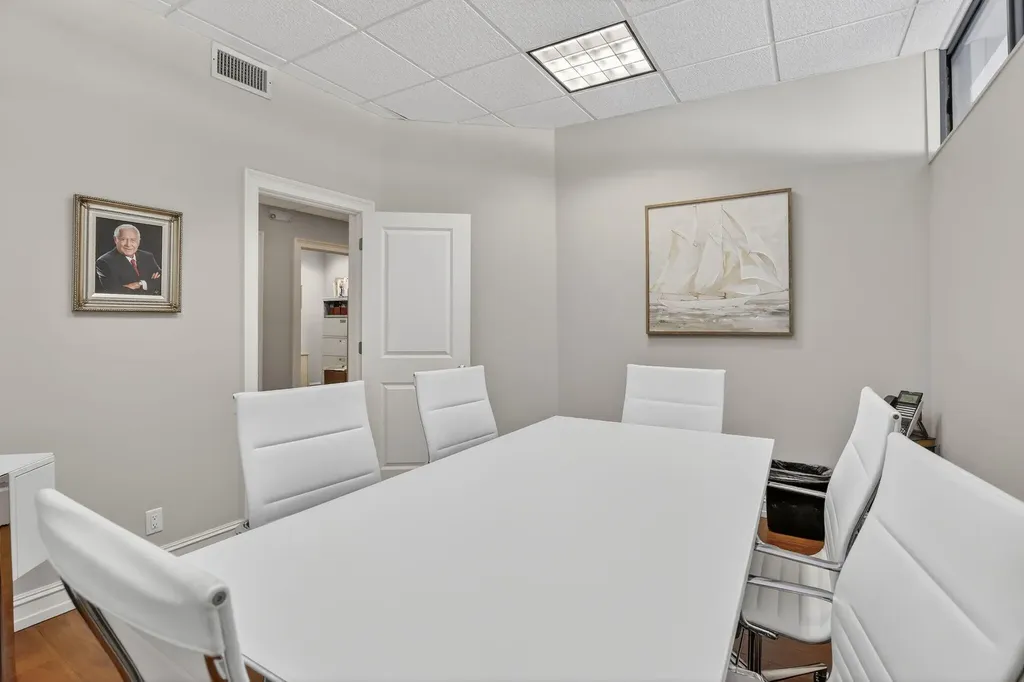 100 SE 6th Street Fort Lauderdale FL 33301