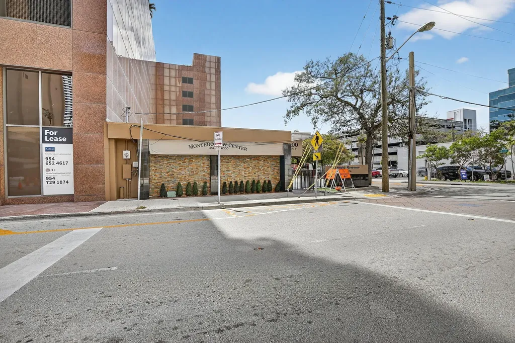 100 SE 6th Street Fort Lauderdale FL 33301