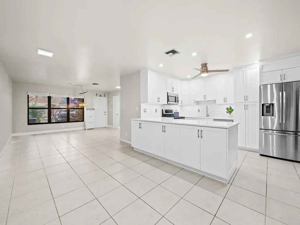 3370 Beau Rivage Drive Pompano Beach FL 33064