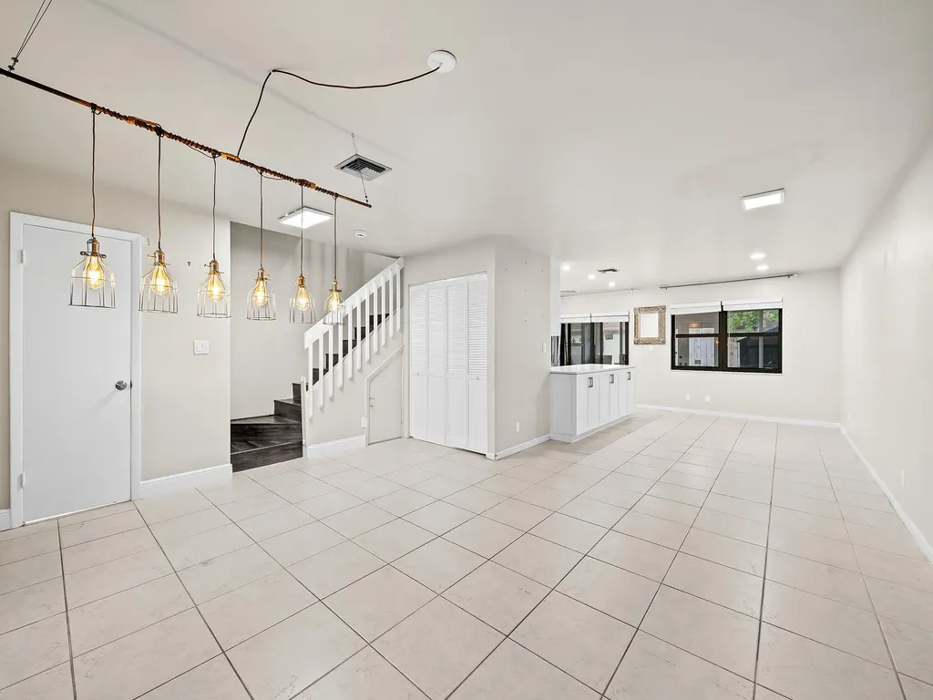 3370 Beau Rivage Drive Pompano Beach FL 33064