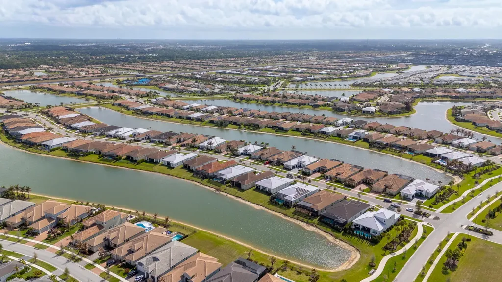 8765 SW Flutto Way Port St Lucie FL 34987