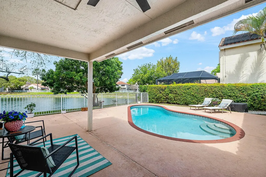 7505 NW 65th Lane Parkland FL 33067