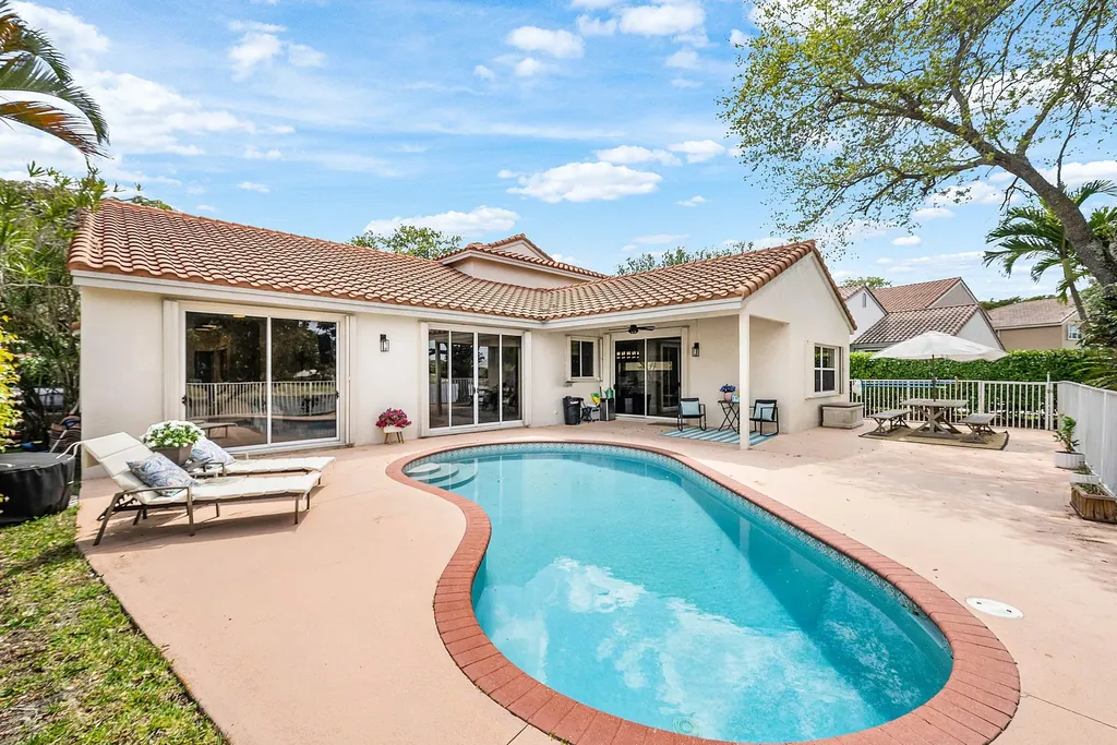 7505 NW 65th Lane Parkland FL 33067