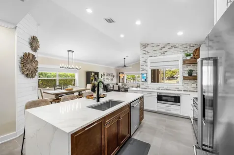 7505 NW 65th Lane Parkland FL 33067