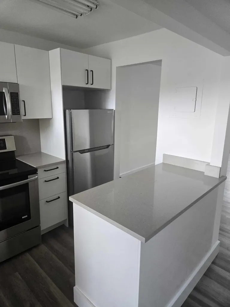 8305 Sunrise Lakes Boulevard Sunrise FL 33322