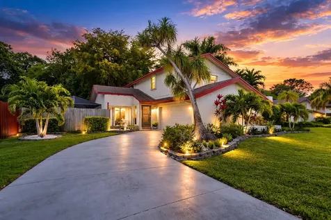 4966 NW 6th Street Coconut Creek FL 33063