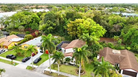 4966 NW 6th Street Coconut Creek FL 33063